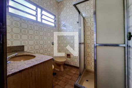 Casa à venda com 300m², 4 quartos e 3 vagasSuíte