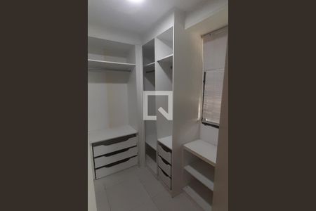 Closet da Suíte de apartamento à venda com 2 quartos, 70m² em Jacarepaguá, Rio de Janeiro