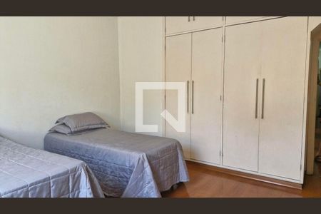 Casa à venda com 196m², 3 quartos e 2 vagas