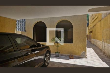 Casa à venda com 196m², 3 quartos e 2 vagas