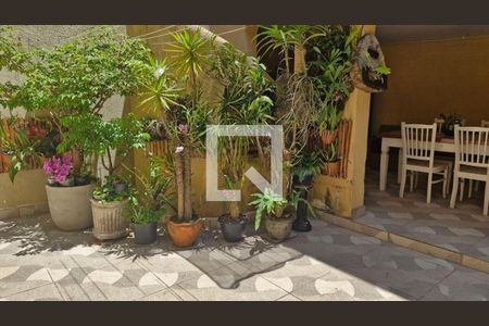 Casa à venda com 3 quartos, 196m² em Chácara Monte Alegre, São Paulo