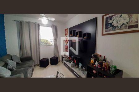 Sala de apartamento para alugar com 2 quartos, 43m² em São Pedro, Osasco