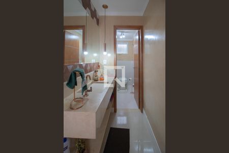 Casa à venda com 250m², 4 quartos e 2 vagasLavabo