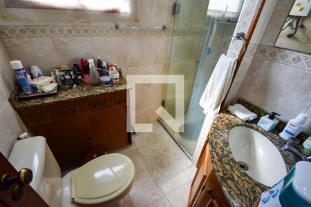 Apartamento à venda com 70m², 2 quartos e 1 vaga Apartamento à venda com 70m², 2 quartos e 1 vagaBanheiro