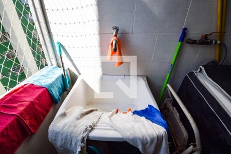 Apartamento à venda com 70m², 2 quartos e 1 vaga Apartamento à venda com 70m², 2 quartos e 1 vagaÁrea de Serviço