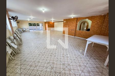 Apartamento à venda com 70m², 2 quartos e 1 vaga Apartamento à venda com 70m², 2 quartos e 1 vagaÁrea comum - Salão de festas