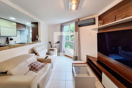 Apartamento à venda com 65m², 2 quartos e 2 vagas Apartamento à venda com 65m², 2 quartos e 2 vagasSala