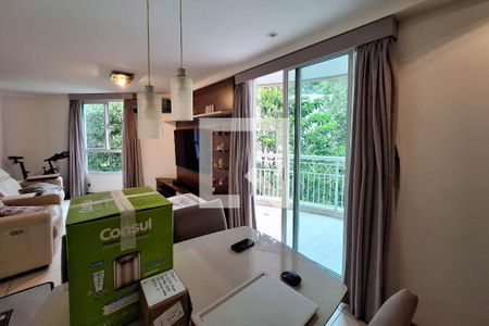 Apartamento à venda com 65m², 2 quartos e 2 vagas Apartamento à venda com 65m², 2 quartos e 2 vagasSala