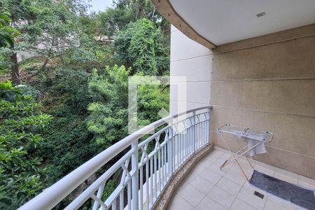 Apartamento à venda com 65m², 2 quartos e 2 vagas Apartamento à venda com 65m², 2 quartos e 2 vagasVaranda da Sala