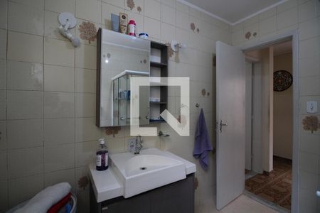 Casa à venda com 360m², 6 quartos e 3 vagasBanheiro Social 1