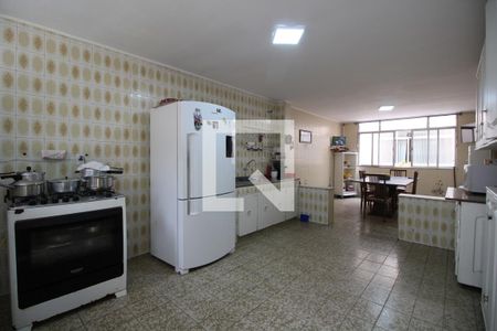 Casa à venda com 360m², 6 quartos e 3 vagasCozinha 1