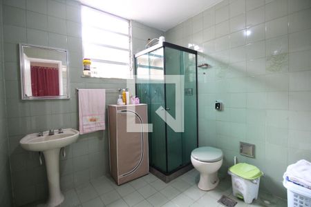 Casa à venda com 360m², 6 quartos e 3 vagasQuarto 5 - Banheiro da Suíte