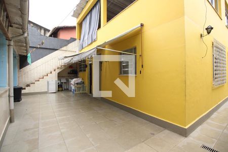 Casa à venda com 360m², 6 quartos e 3 vagasÁrea Externa - Fundos