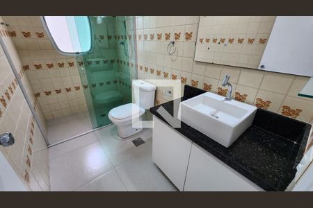 Banheiro de apartamento para alugar com 1 quarto, 70m² em Boqueirão, Santos