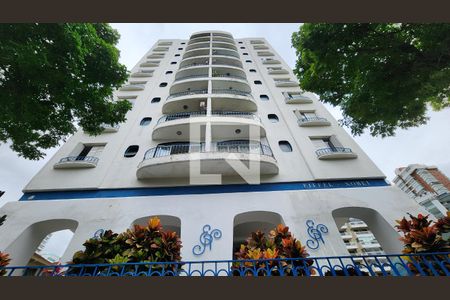 Apartamento para alugar com 70m², 1 quarto e 1 vaga Apartamento para alugar com 70m², 1 quarto e 1 vagaFachada