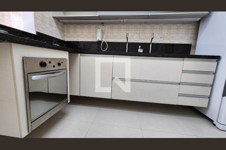 Apartamento para alugar com 70m², 1 quarto e 1 vaga Apartamento para alugar com 70m², 1 quarto e 1 vagaCozinha - Armários