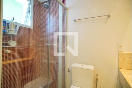 Apartamento à venda com 221m², 3 quartos e 2 vagasBanheiro da Suíte