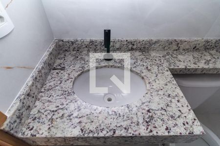 Casa à venda com 105m², 3 quartos e 2 vagas Casa à venda com 105m², 3 quartos e 2 vagasBanheiro da Suíte