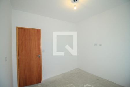 Casa de condomínio à venda com 110m², 3 quartos e 2 vagasQuarto