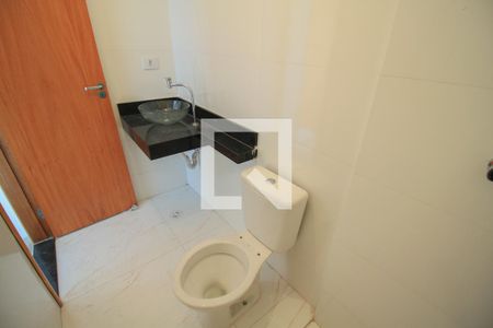 Casa de condomínio à venda com 110m², 3 quartos e 2 vagasBanheiro 2