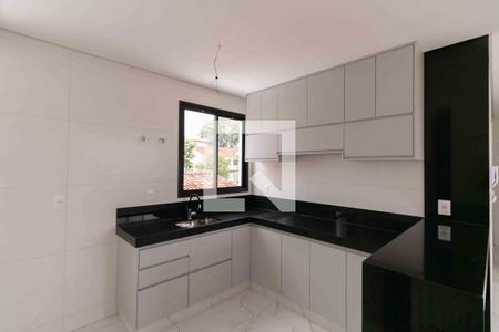 Cozinha de apartamento para alugar com 3 quartos, 76m² em Planalto, Belo Horizonte