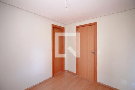 Apartamento à venda com 84m², 2 quartos e 2 vagasSuíte 2