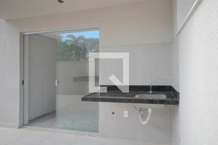 Apartamento à venda com 84m², 2 quartos e 2 vagasÁrea de Serviço