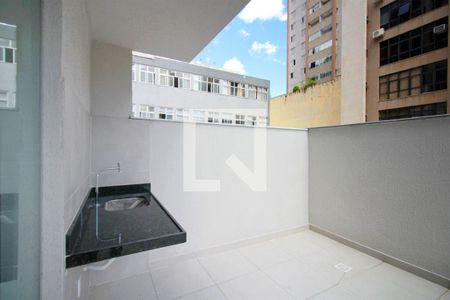 Apartamento à venda com 84m², 2 quartos e 2 vagasÁrea de Serviço