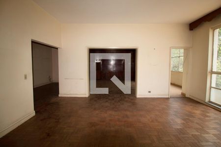 Apartamento à venda com 220m², 4 quartos e 1 vaga Apartamento à venda com 220m², 4 quartos e 1 vagaSala