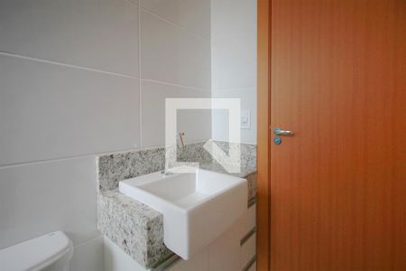 Apartamento à venda com 90m², 2 quartos e 2 vagasBanheiro Quarto 1