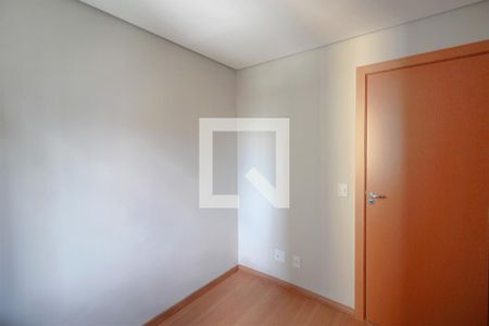 Apartamento à venda com 90m², 2 quartos e 2 vagasQuarto 2