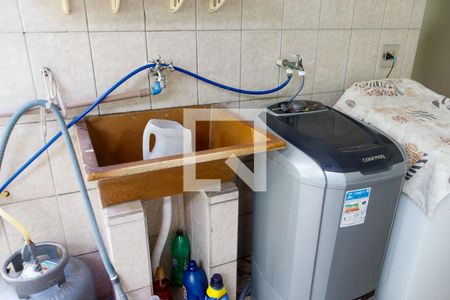 Casa à venda com 136m², 3 quartos e 2 vagasLavanderia