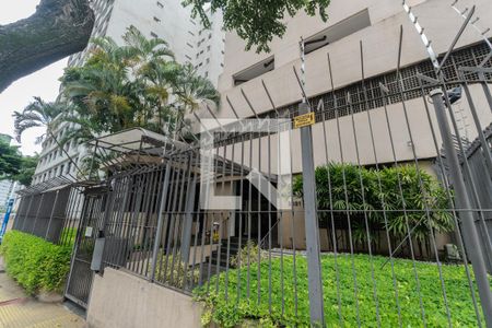 Apartamento para alugar com 48m², 2 quartos e 1 vaga Apartamento para alugar com 48m², 2 quartos e 1 vagaFachada