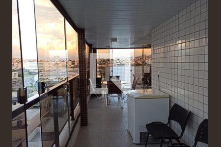 Apartamento à venda com 500m², 5 quartos e 5 vagas Apartamento à venda com 500m², 5 quartos e 5 vagasÁrea Externa