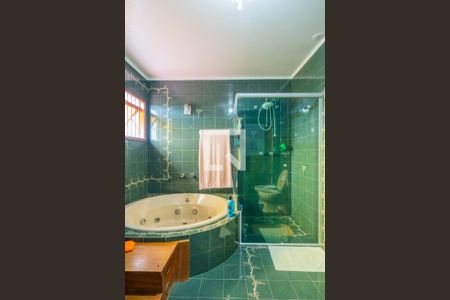 Casa à venda com 362m², 4 quartos e 2 vagasBanheiro da Suíte