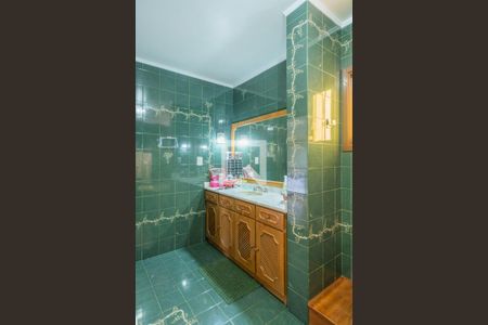 Casa à venda com 362m², 4 quartos e 2 vagasBanheiro da Suíte