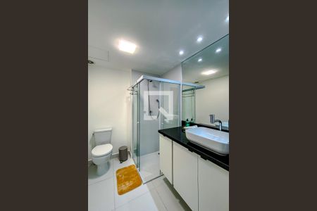 Banheiro de kitnet/studio para alugar com 1 quarto, 21m² em Belenzinho, São Paulo