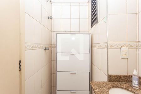 Apartamento à venda com 63m², 2 quartos e 1 vaga Apartamento à venda com 63m², 2 quartos e 1 vagaBanheiro