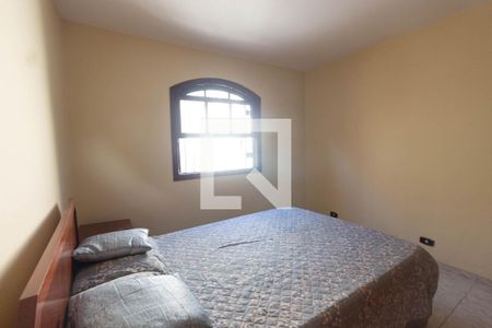 Casa à venda com 150m², 3 quartos e 2 vagas Casa à venda com 150m², 3 quartos e 2 vagasQuarto 3