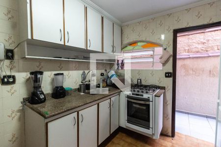 Casa à venda com 150m², 3 quartos e 2 vagas Casa à venda com 150m², 3 quartos e 2 vagasCozinha