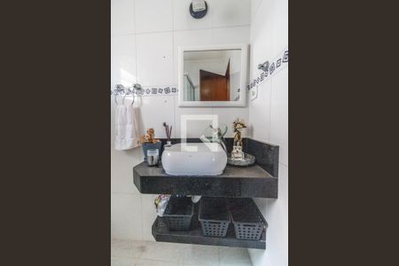 Casa à venda com 150m², 3 quartos e 2 vagas Casa à venda com 150m², 3 quartos e 2 vagasSuíte