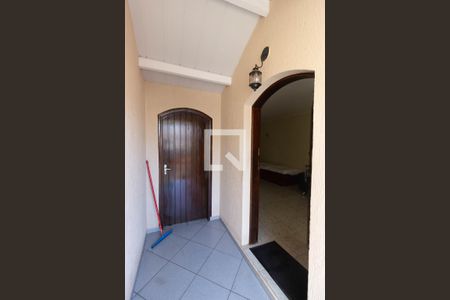 Casa à venda com 150m², 3 quartos e 2 vagas Casa à venda com 150m², 3 quartos e 2 vagasDetalhe