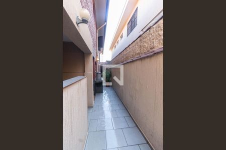 Casa à venda com 150m², 3 quartos e 2 vagas Casa à venda com 150m², 3 quartos e 2 vagasCorredor