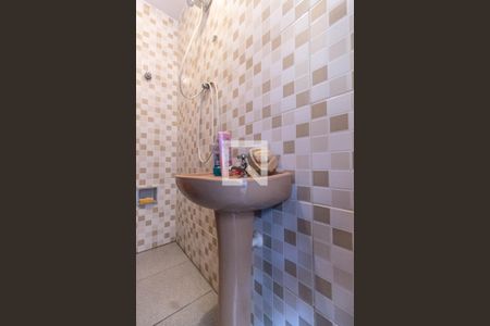 Casa à venda com 150m², 3 quartos e 2 vagas Casa à venda com 150m², 3 quartos e 2 vagasBanheiro de serviço