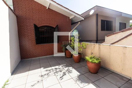 Casa à venda com 150m², 3 quartos e 2 vagas Casa à venda com 150m², 3 quartos e 2 vagasChurrasqueira