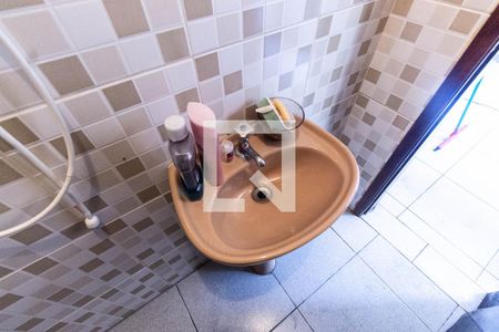 Casa à venda com 150m², 3 quartos e 2 vagas Casa à venda com 150m², 3 quartos e 2 vagasBanheiro de serviço