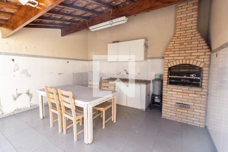 Casa à venda com 150m², 3 quartos e 2 vagas Casa à venda com 150m², 3 quartos e 2 vagasChurrasqueira