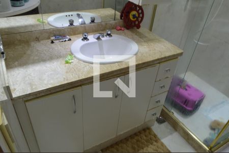 Casa de condomínio à venda com 141m², 4 quartos e 2 vagas Casa de condomínio à venda com 141m², 4 quartos e 2 vagasBanheiro