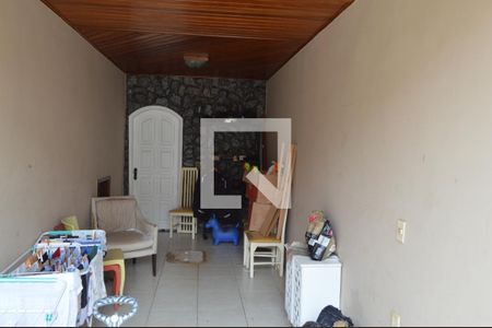 Casa de condomínio à venda com 141m², 4 quartos e 2 vagas Casa de condomínio à venda com 141m², 4 quartos e 2 vagasGaragem