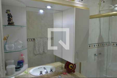 Casa de condomínio à venda com 141m², 4 quartos e 2 vagas Casa de condomínio à venda com 141m², 4 quartos e 2 vagasBanheiro